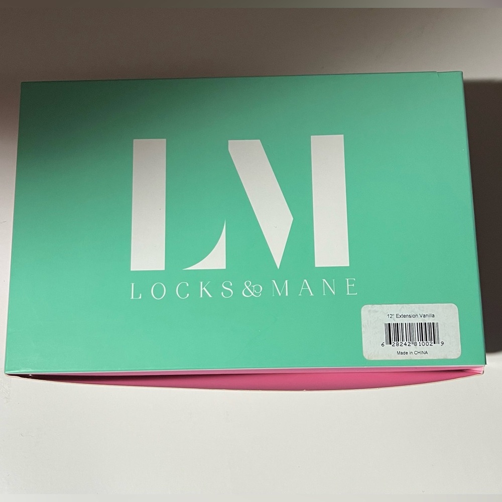 LOCKS & MANE - Hair Extensions - Vanilla # 613 (brand new, open box) - Picture 3 of 7